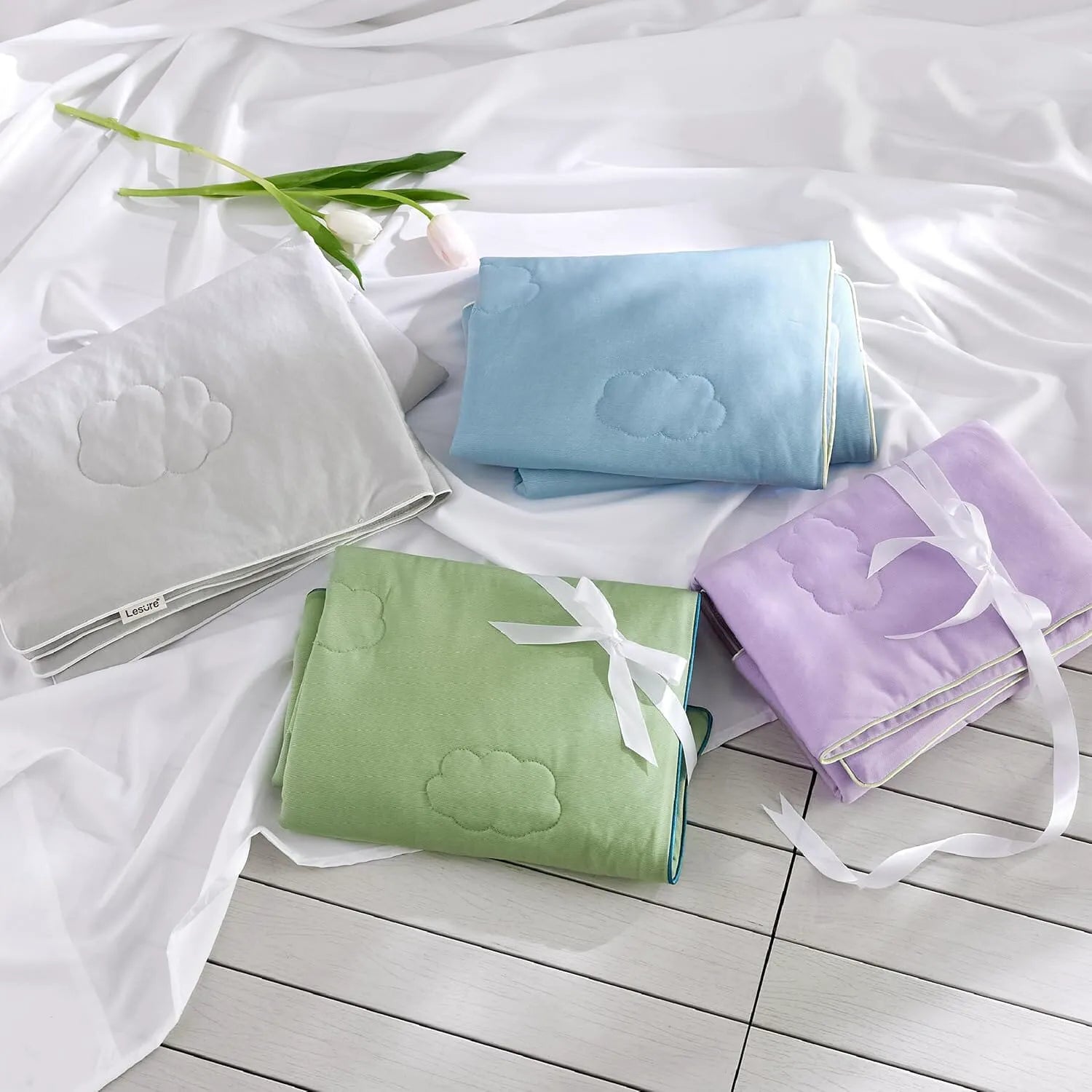Lesure Cooling Blanket for Cats and Dogs